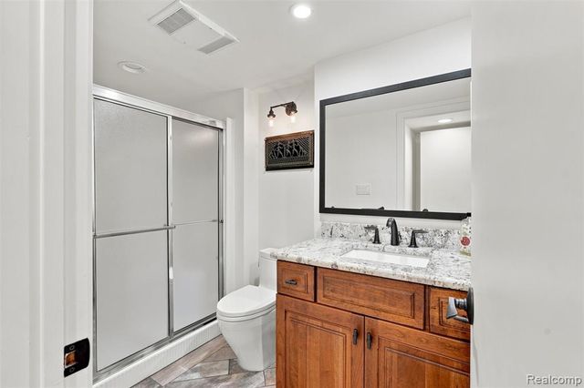305 Wilshire Drive, Bloomfield Hills, MI 48302