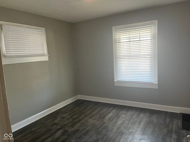 1521 E Legrande Avenue, Indianapolis, IN 46203