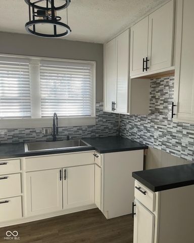 1521 E Legrande Avenue, Indianapolis, IN 46203