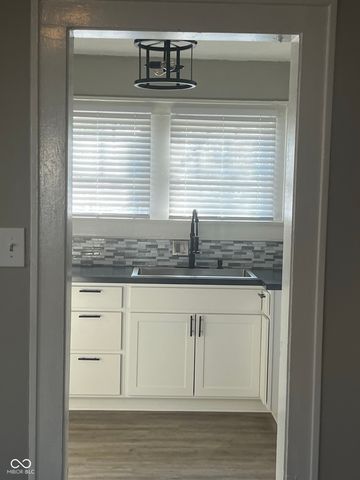 1521 E Legrande Avenue, Indianapolis, IN 46203