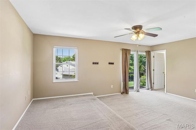 8 Coach Court, St Peters, MO 63376