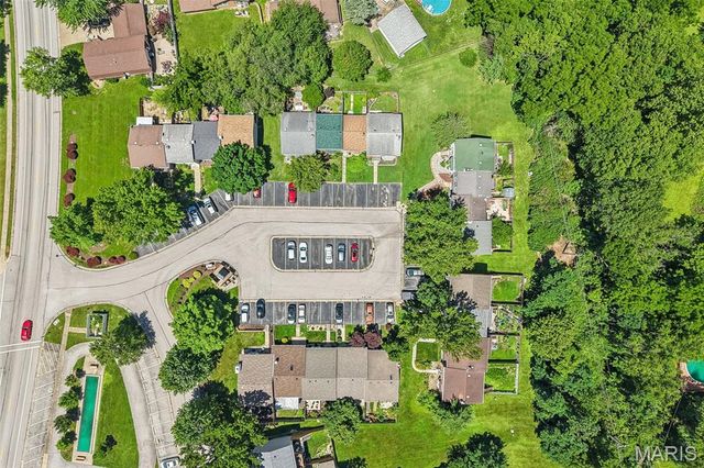 8 Coach Court, St Peters, MO 63376