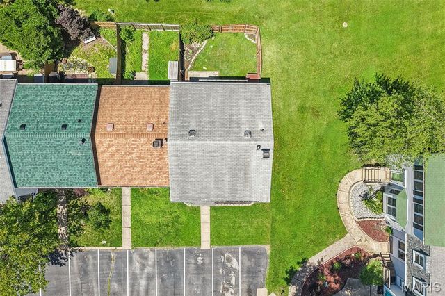 8 Coach Court, St Peters, MO 63376