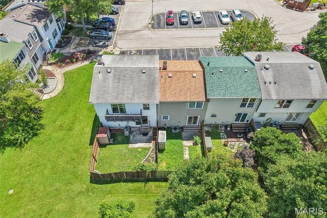 8 Coach Court, St Peters, MO 63376