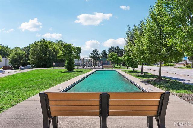 8 Coach Court, St Peters, MO 63376