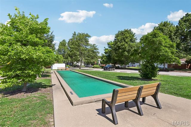 8 Coach Court, St Peters, MO 63376