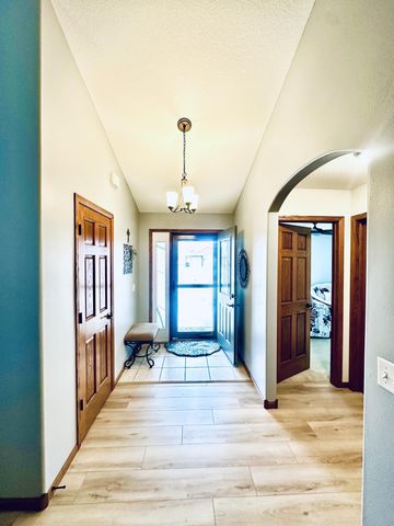 408 21st Avenue N, Sartell, MN 56377