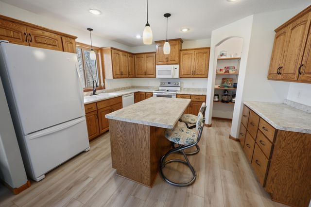 408 21st Avenue N, Sartell, MN 56377