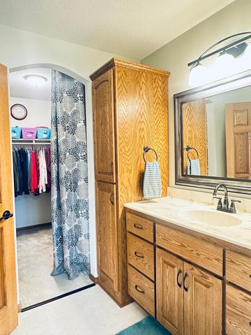 408 21st Avenue N, Sartell, MN 56377