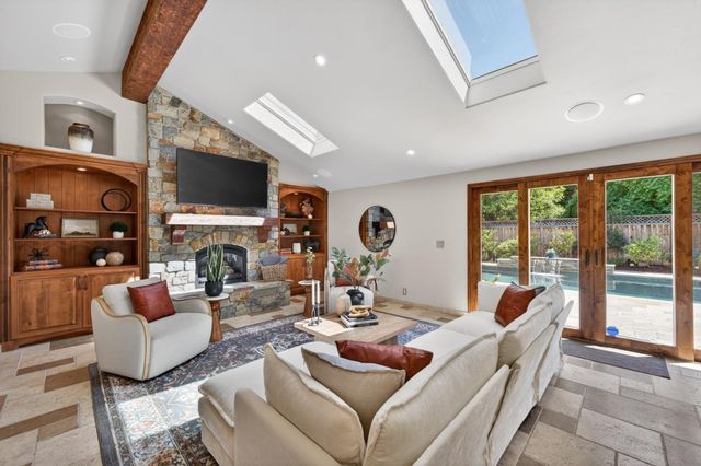 19094 Saratoga Glen Place, Saratoga, CA 95070
