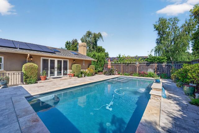 19094 Saratoga Glen Place, Saratoga, CA 95070