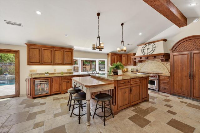 19094 Saratoga Glen Place, Saratoga, CA 95070
