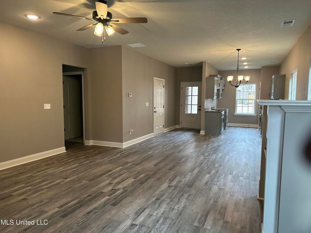 335 Flower Garden Drive, Southaven, MS 38671 — photo 3