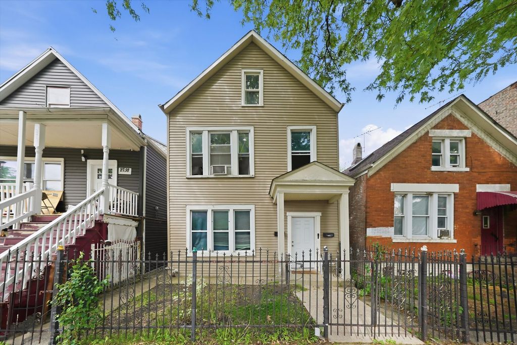 Image 1 of property listing at 2736 S Kildare Avenue, Chicago, IL 60623