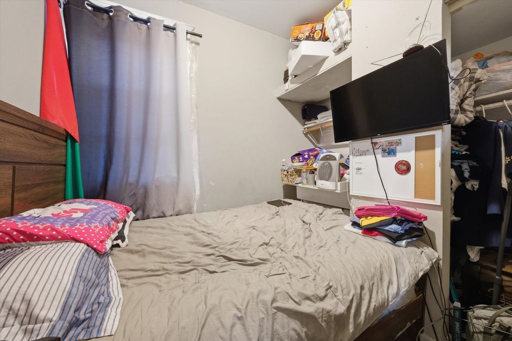 Image 26 of property listing at 2736 S Kildare Avenue, Chicago, IL 60623