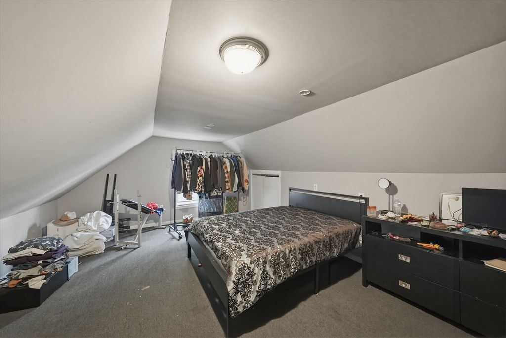 Image 32 of property listing at 2736 S Kildare Avenue, Chicago, IL 60623