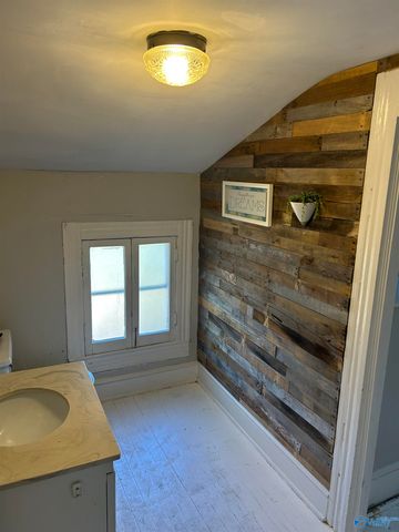 620 Sherman Street Se, Decatur, AL 35601