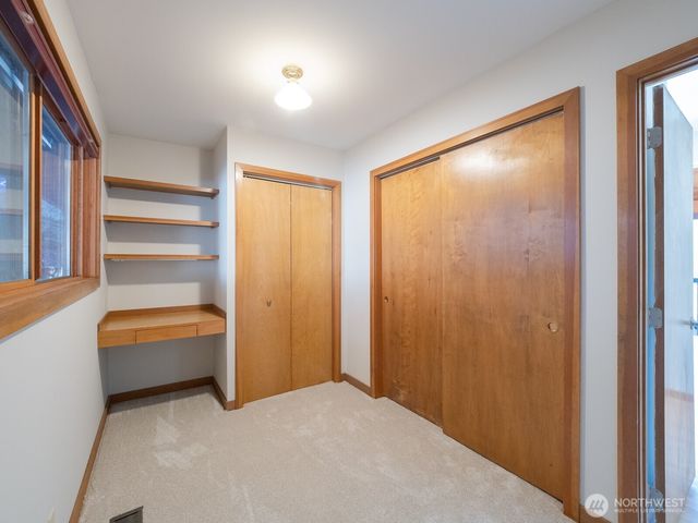 6490 NE Monte Vista Drive, Bainbridge Island, WA 98110