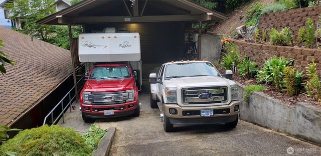 6490 NE Monte Vista Drive, Bainbridge Island, WA 98110