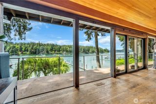 6490 NE Monte Vista Drive, Bainbridge Island, WA 98110