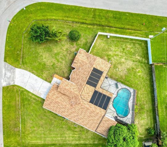 4605 NW Gastonia Street, Port St. Lucie, FL 34983