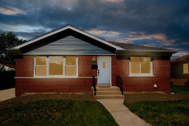 1847 Boeger Avenue, Westchester, IL 60154