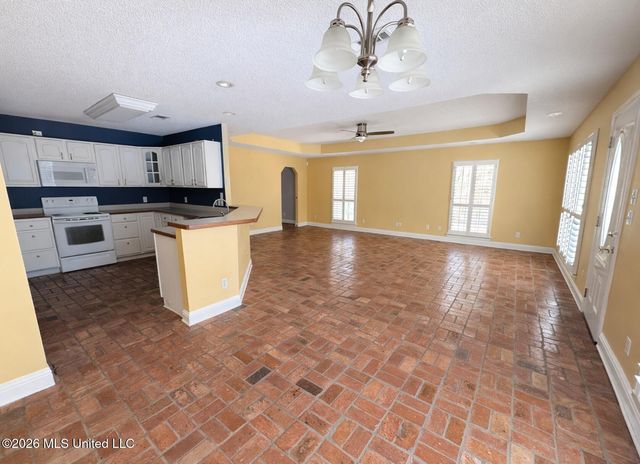 42162 Noma Drive, Diamondhead, MS 39525