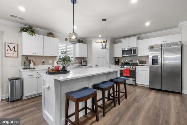 80 SENATORS WAY, Berlin, NJ 08009