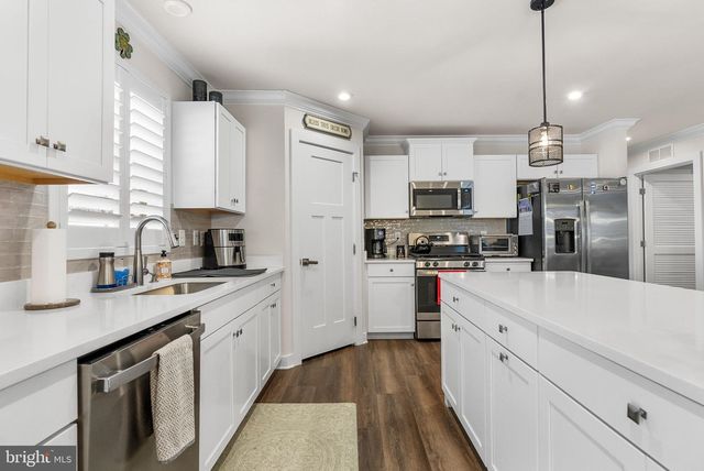 80 SENATORS WAY, Berlin, NJ 08009