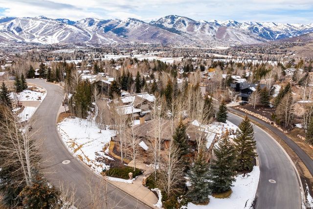 3079 FAIRWAY HILLS CT, Park City, UT 84060
