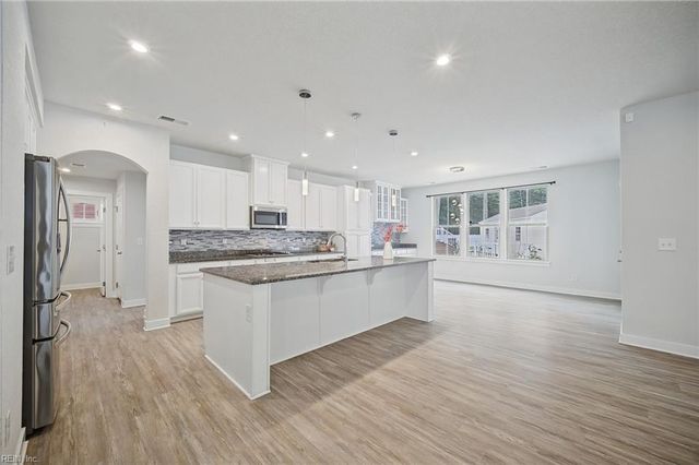 141 Declaration LN, Suffolk, VA 23434