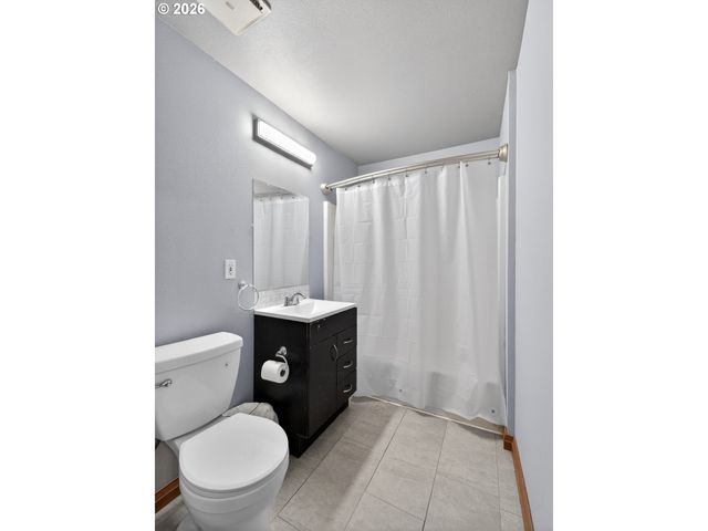 16433 S FORSYTHE Rd, Oregon City, OR 97045