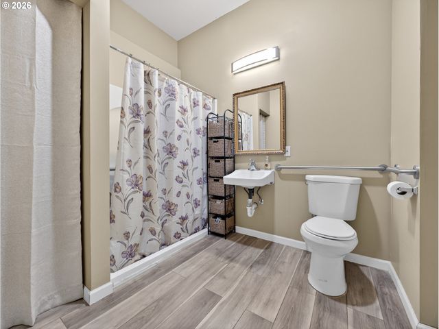 16433 S FORSYTHE Rd, Oregon City, OR 97045