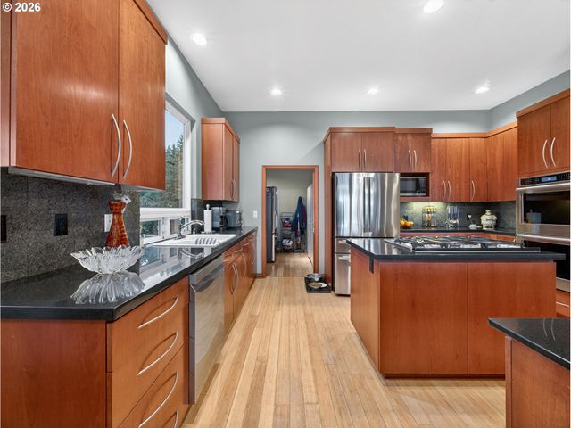 16433 S FORSYTHE Rd, Oregon City, OR 97045