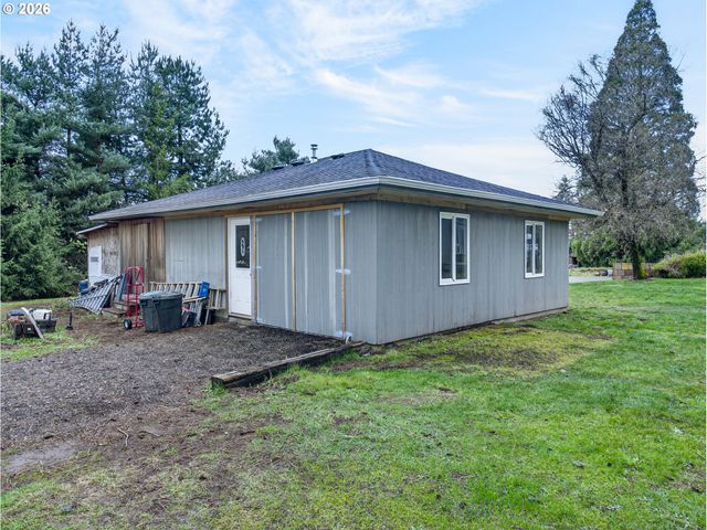 16433 S FORSYTHE Rd, Oregon City, OR 97045