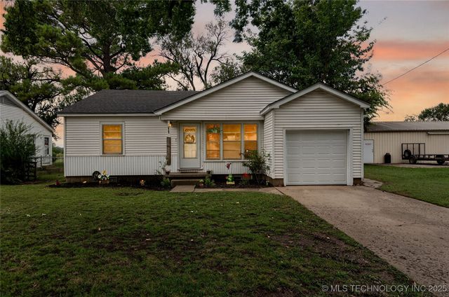 311 Hamilton Avenue, Dewey, OK 74029