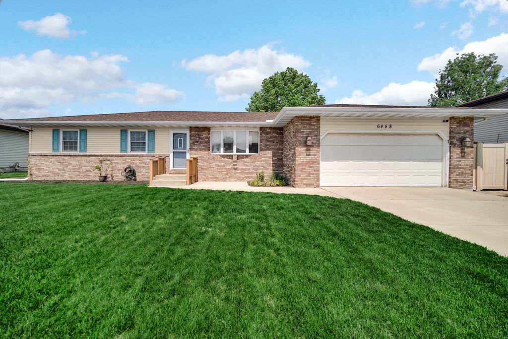 6458 Kristina Avenue, Portage, IN 46368