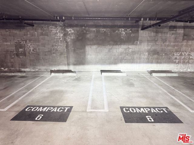 13801 Oxnard Street 206, Valley Glen, CA 91401