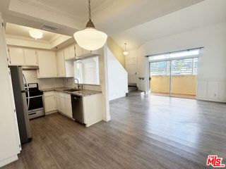 13801 Oxnard Street 206, Valley Glen, CA 91401