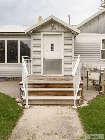 750 W 200 N, Blackfoot, ID 83221