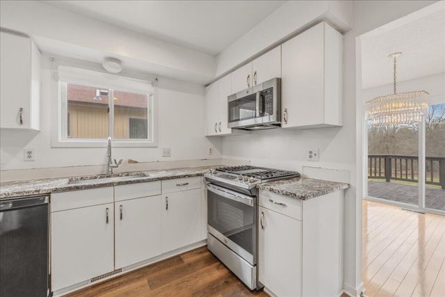 7513 Hickory Hill Drive, West Bloomfield Twp, MI 48322