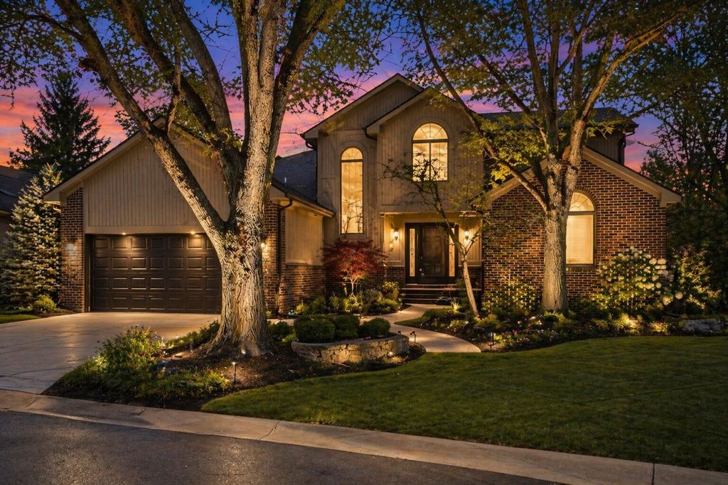 7513 Hickory Hill Drive, West Bloomfield Twp, MI 48322