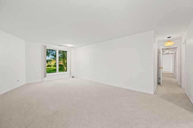 1125 Lake Cook Road 209, Northbrook, IL 60062