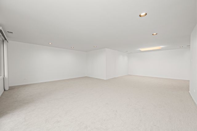 1125 Lake Cook Road 209, Northbrook, IL 60062