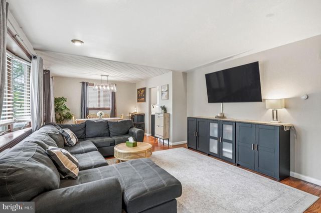 55 MUNN AVE, Cherry Hill, NJ 08034