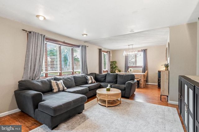 55 MUNN AVE, Cherry Hill, NJ 08034