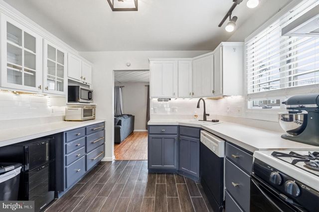 55 MUNN AVE, Cherry Hill, NJ 08034