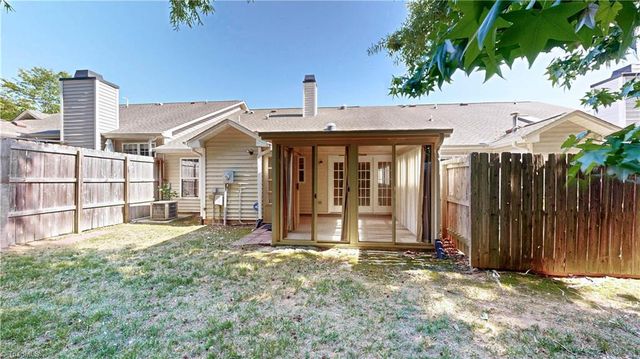 3133 HIGH BRIDGE Circle, Jamestown, NC 27285