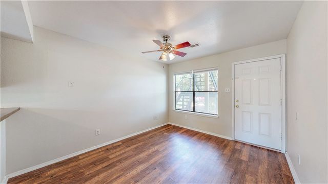 303 Manuel Drive B, College Station, TX 77840