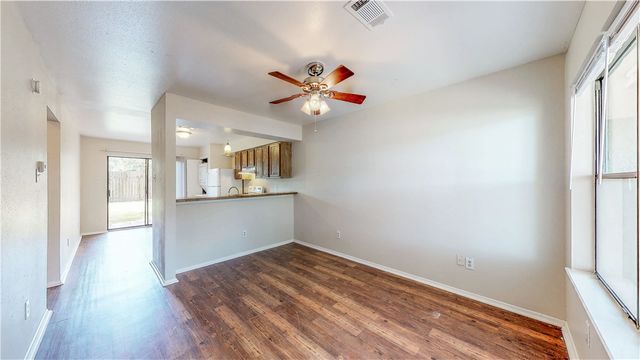 303 Manuel Drive B, College Station, TX 77840